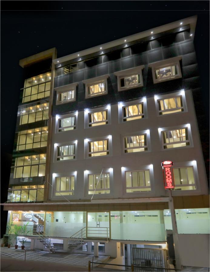Kenz Residency Hotel Kochi Eksteriør billede